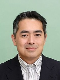 山田英次